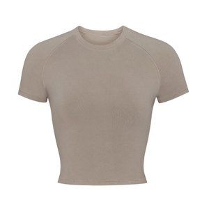 New Vintage Cropped Raglan T-Shirt